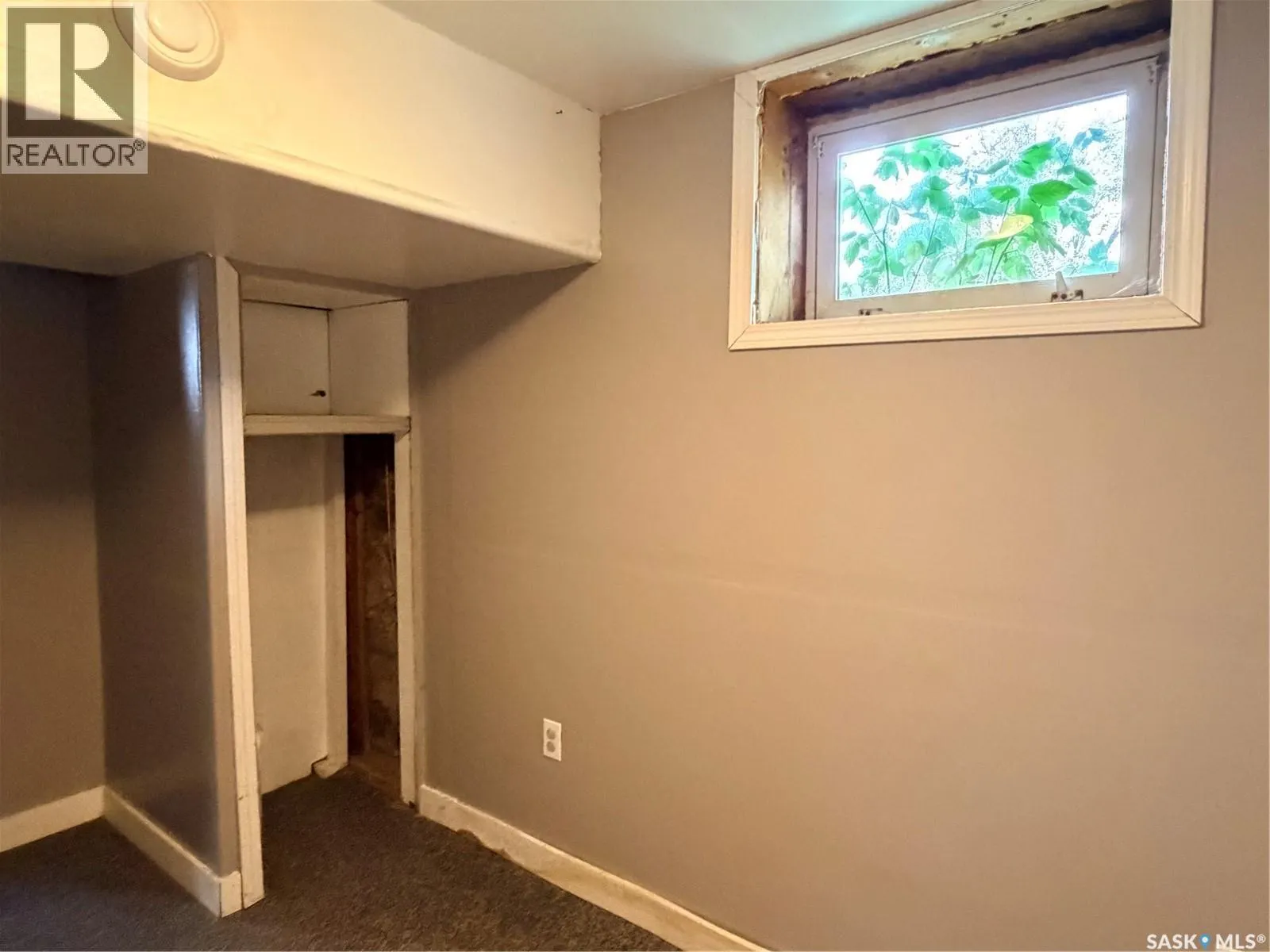 438 3rd STREET