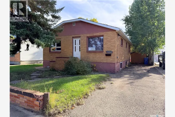 438 3rd STREET