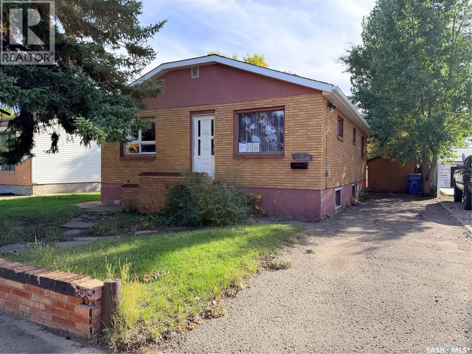 438 3rd STREET