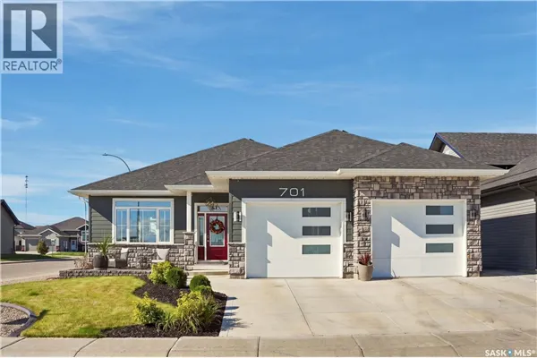 701 Casper CRESCENT