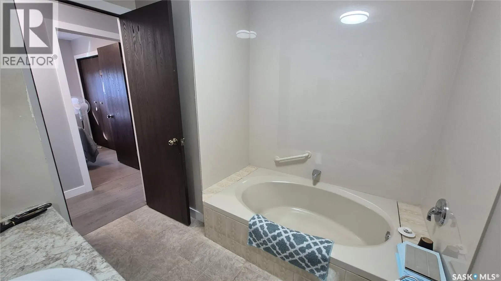 409 Herman CRESCENT