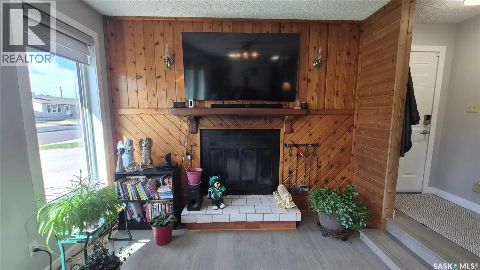 409 Herman CRESCENT