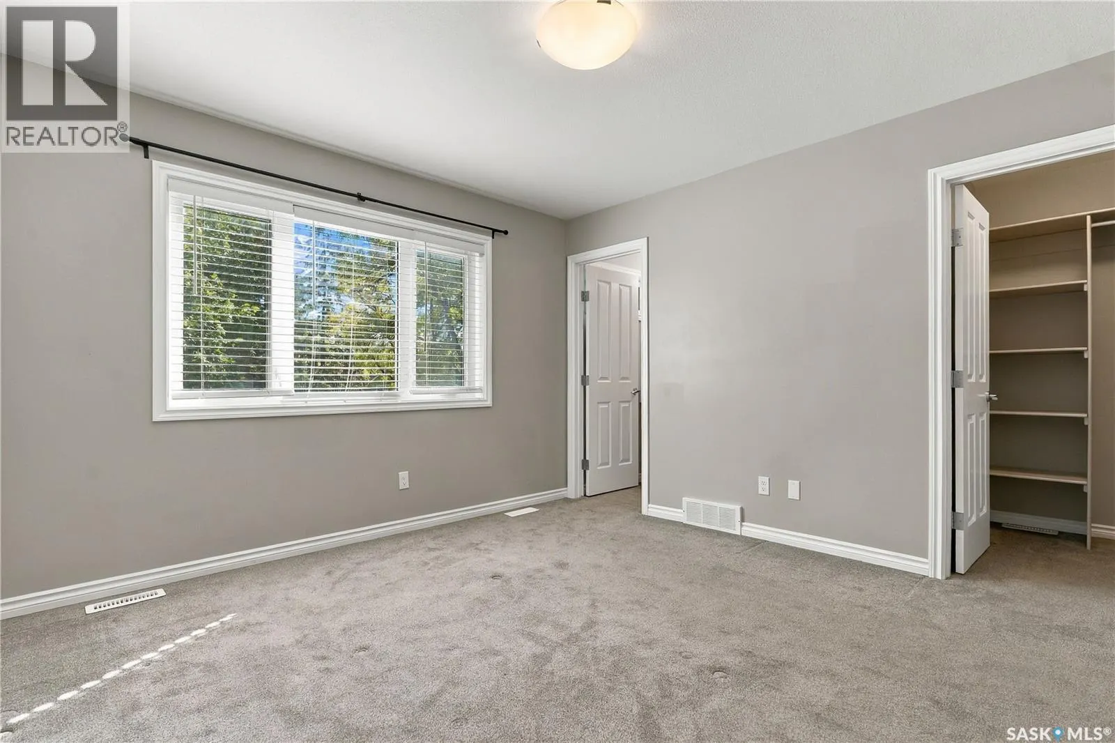 317 G AVENUE S