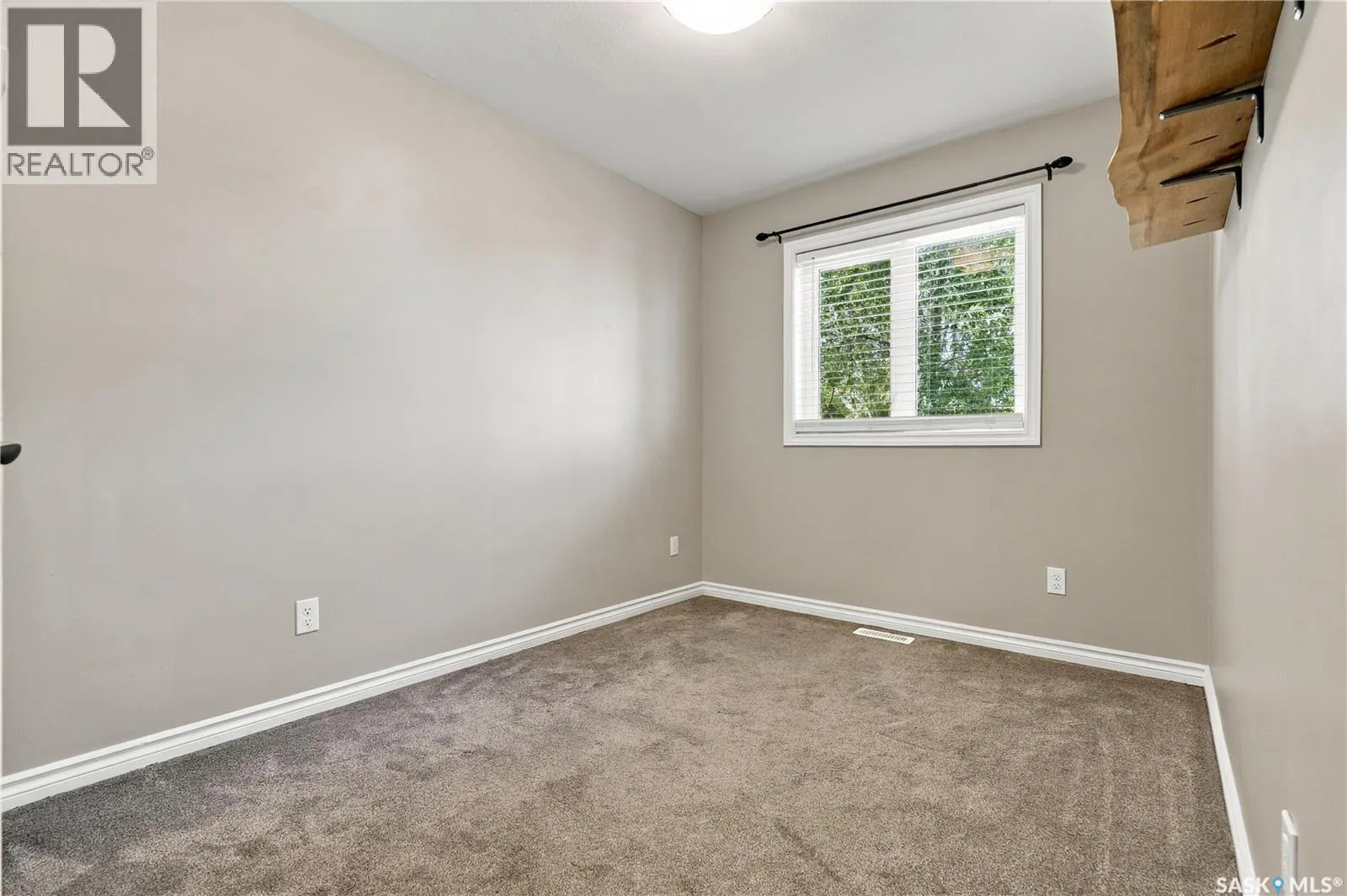 317 G AVENUE S