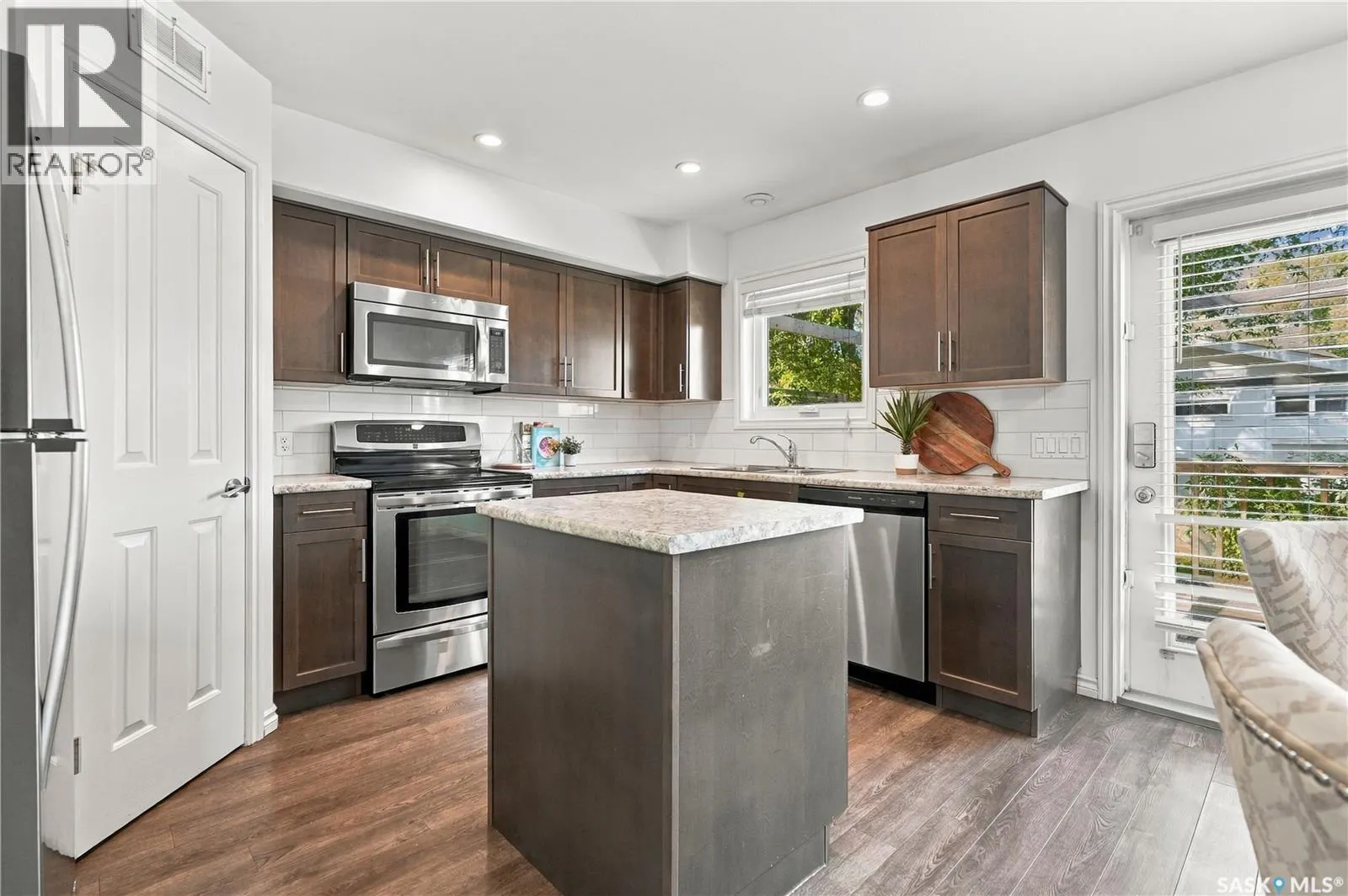 317 G AVENUE S
