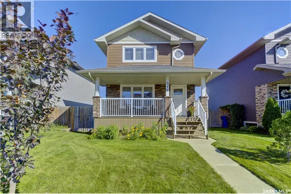 416 Redwood CRESCENT