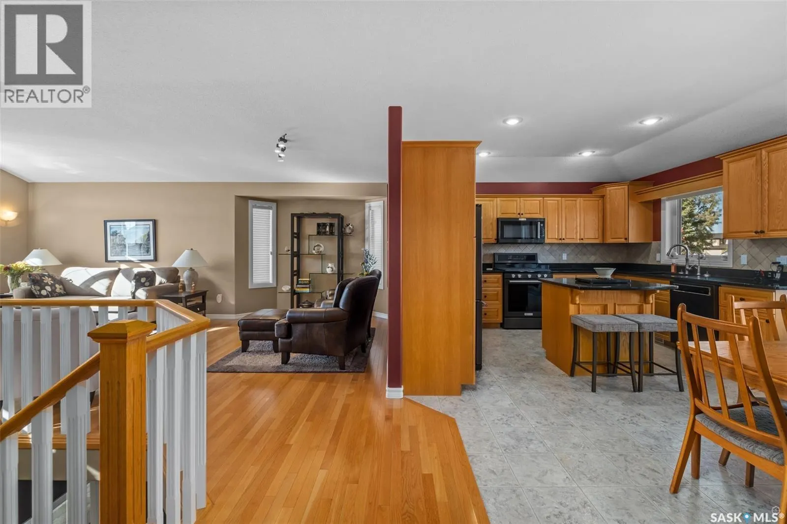 670 Aaron DRIVE