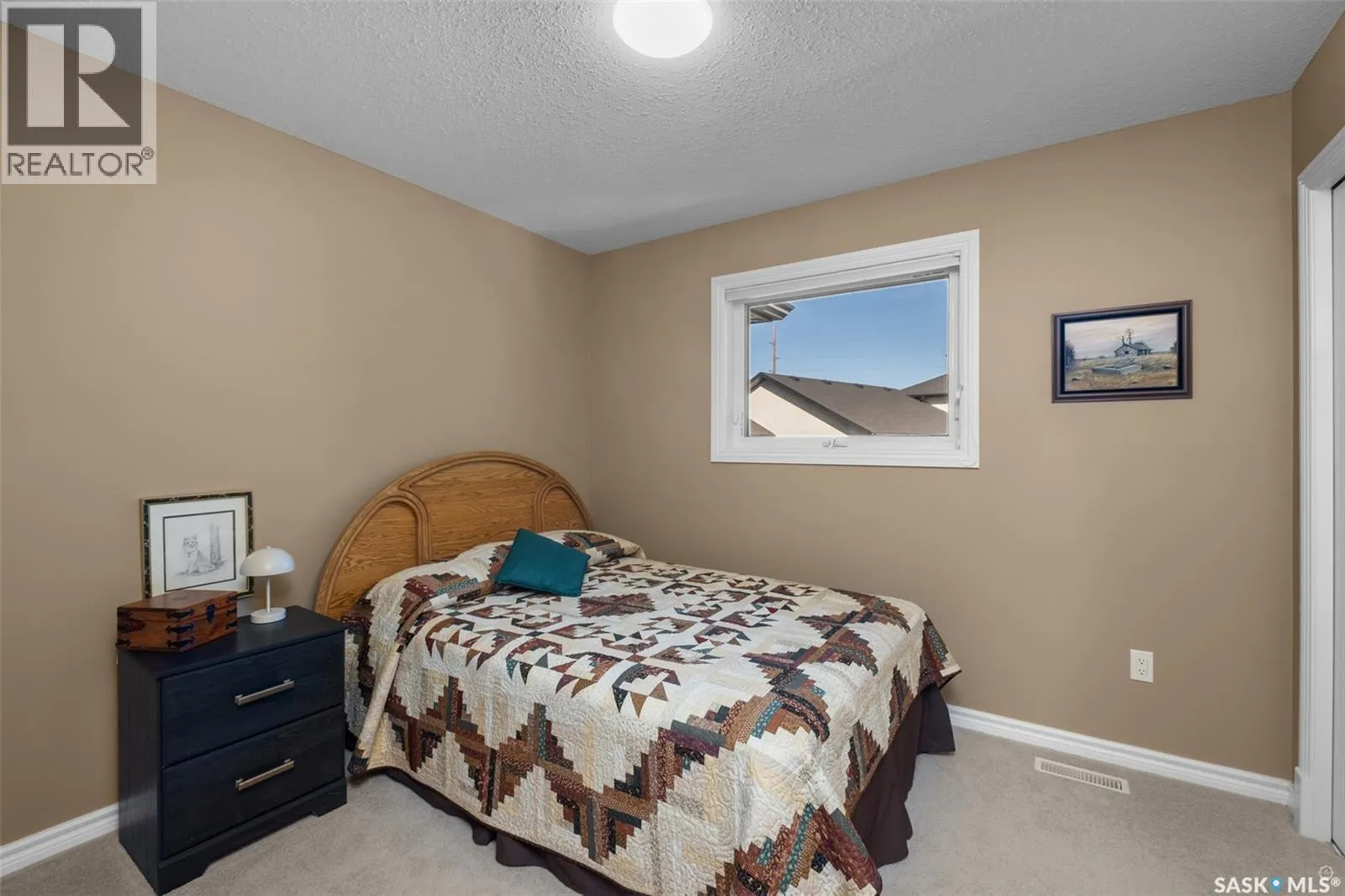 670 Aaron DRIVE