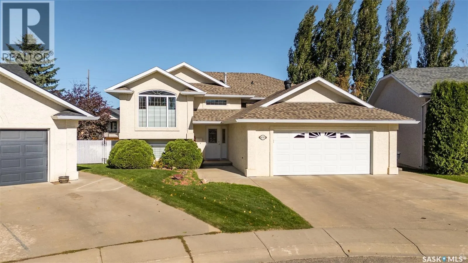 670 Aaron DRIVE