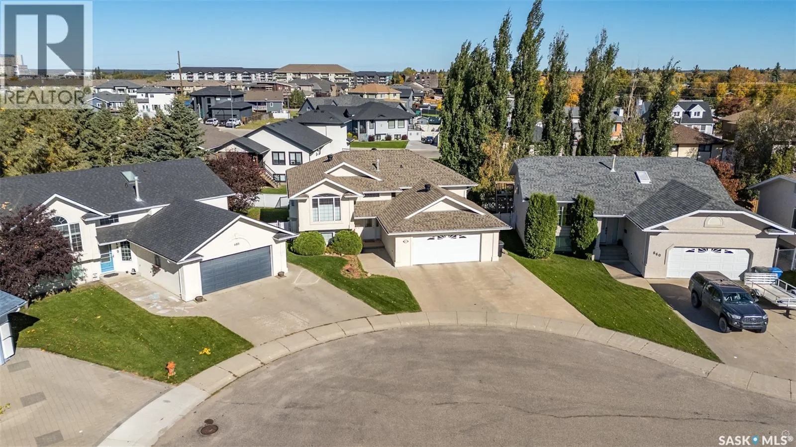 670 Aaron DRIVE