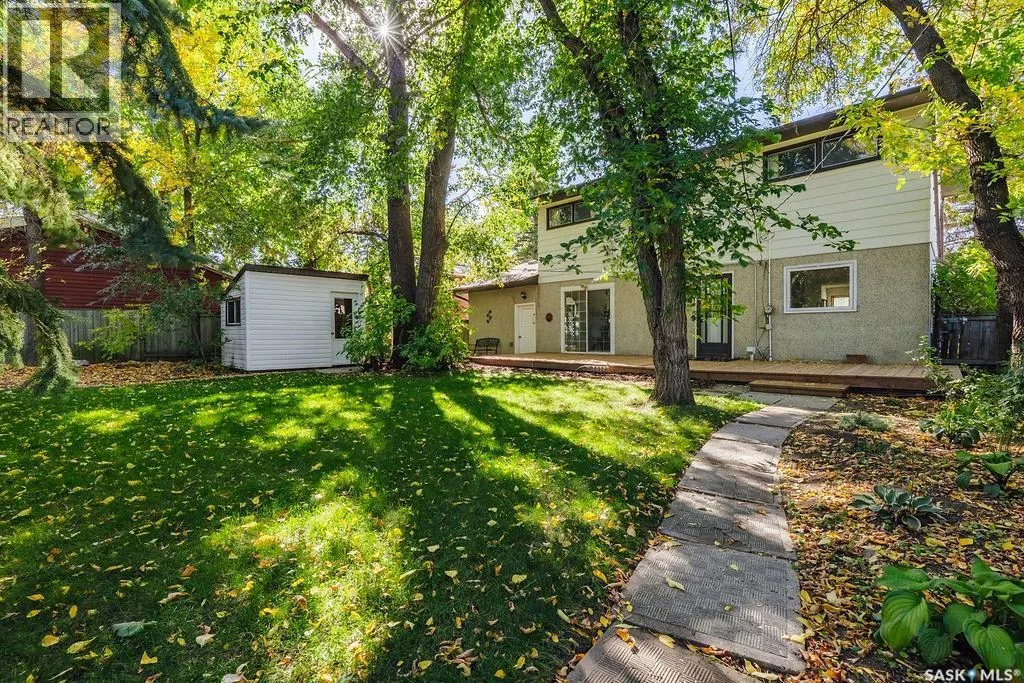 11 Moxon CRESCENT