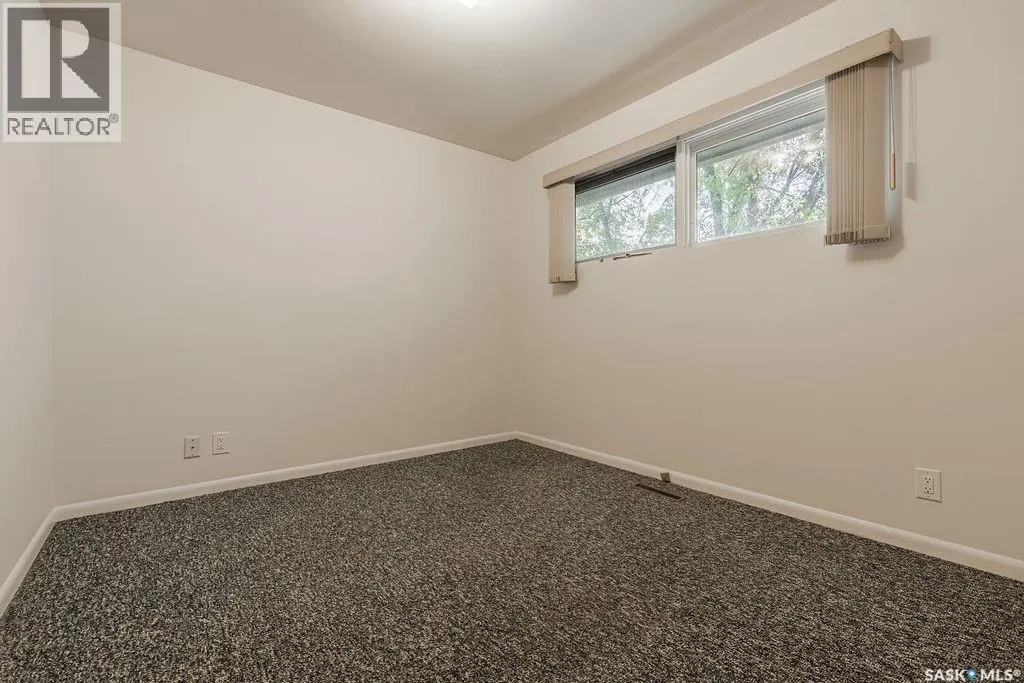 11 Moxon CRESCENT