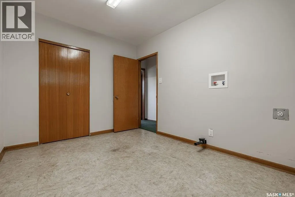 11 Moxon CRESCENT