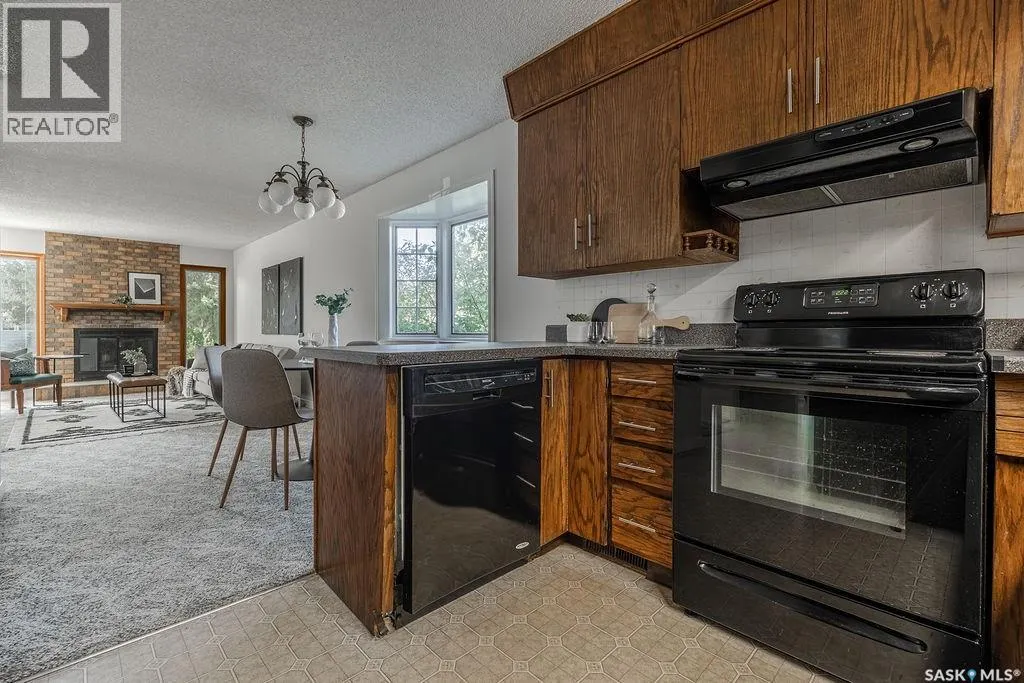 11 Moxon CRESCENT