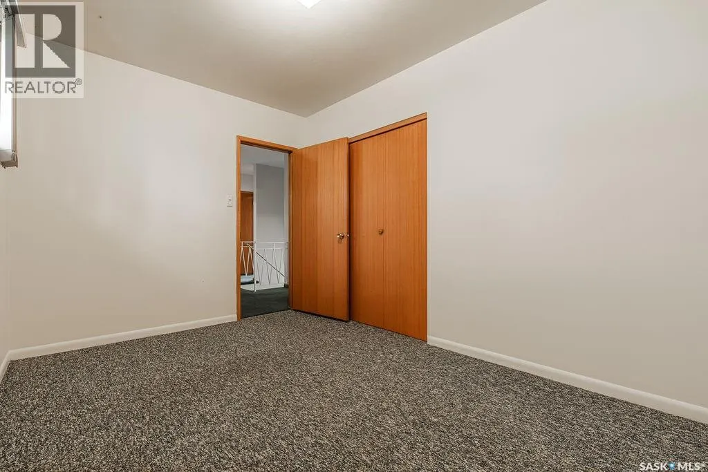 11 Moxon CRESCENT
