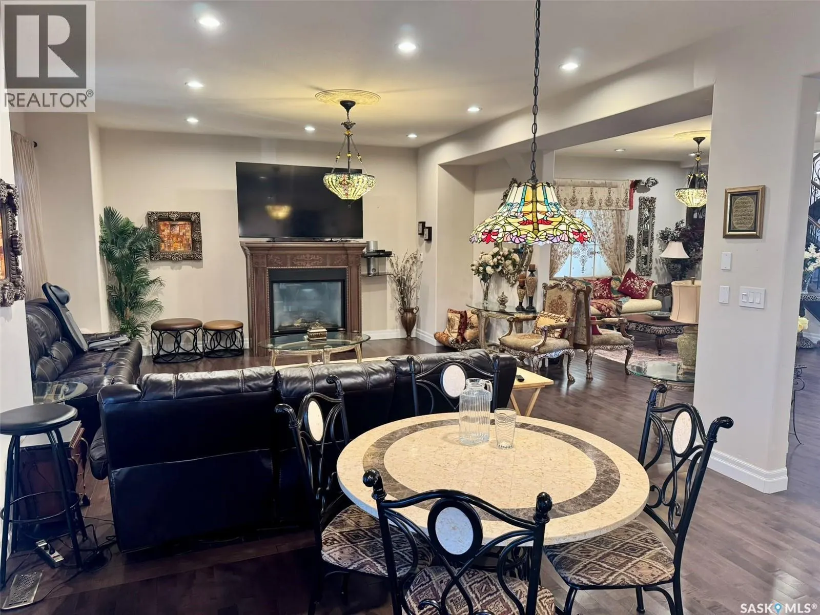 319 Roy CRESCENT