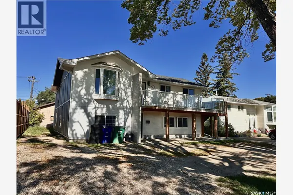 1504 33rd STREET W