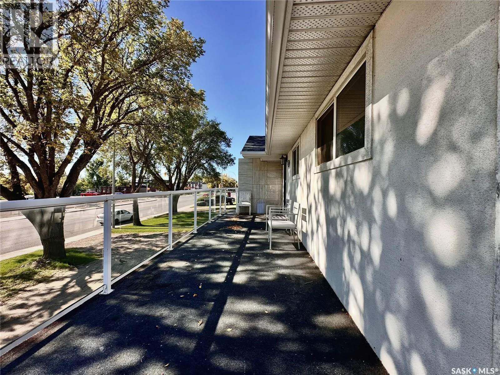 1504 33rd STREET W