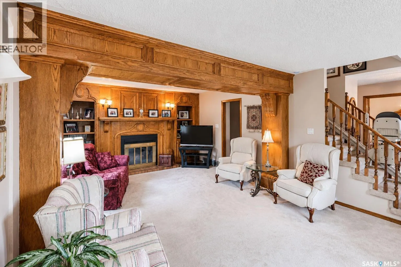 830 Chester PLACE