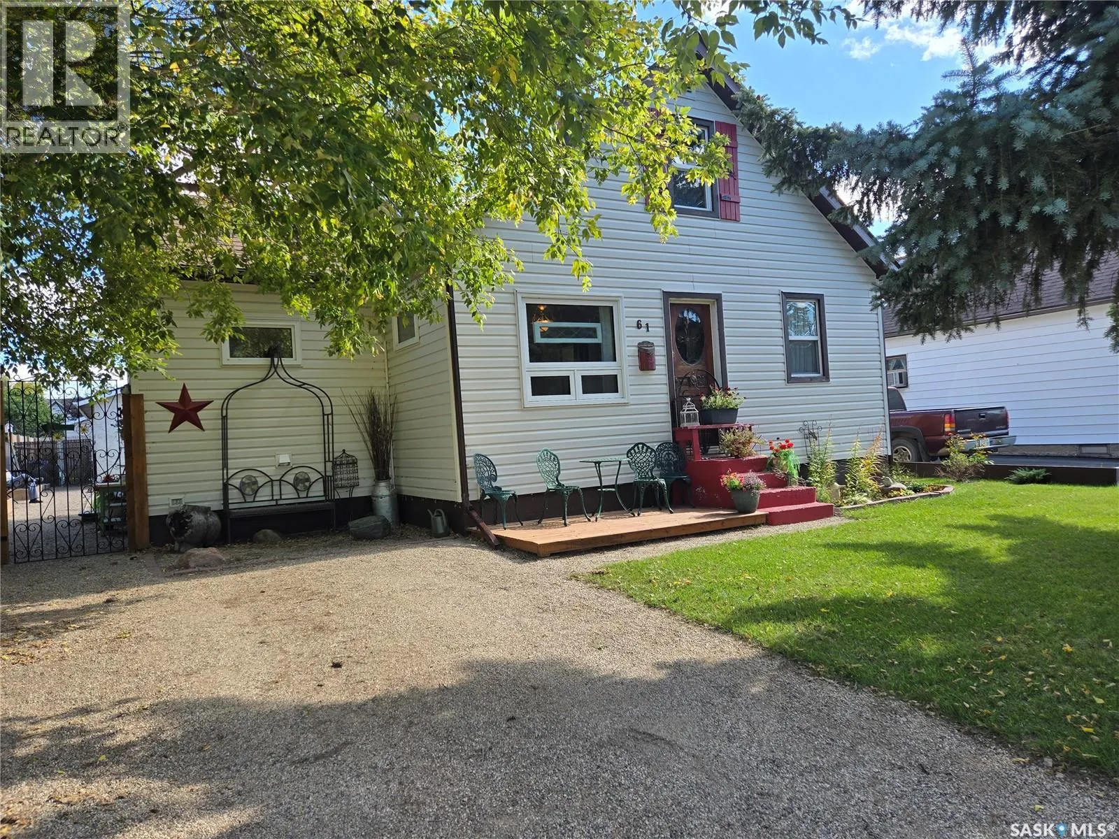 61 Antrim STREET