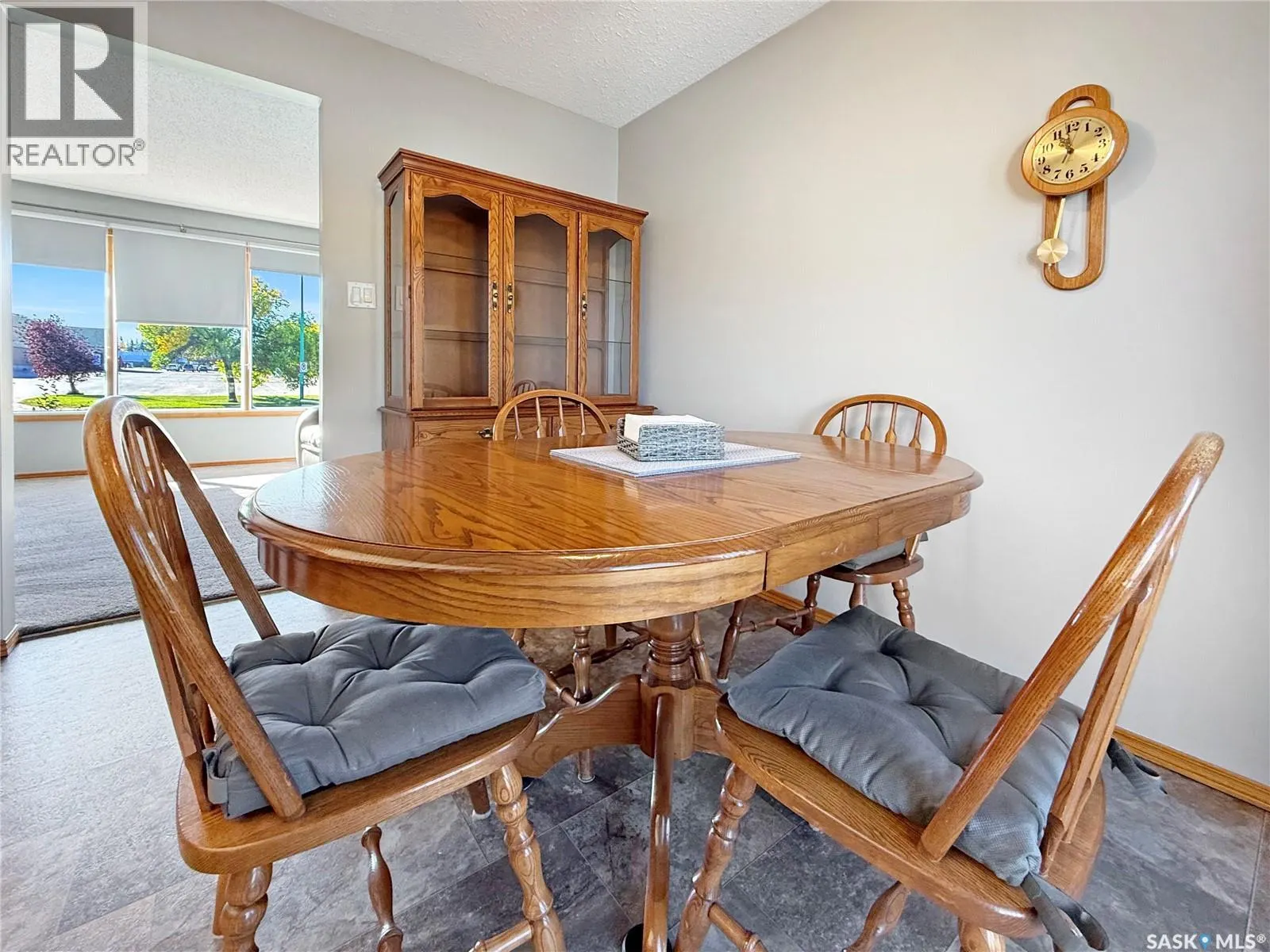 384 28th STREET W