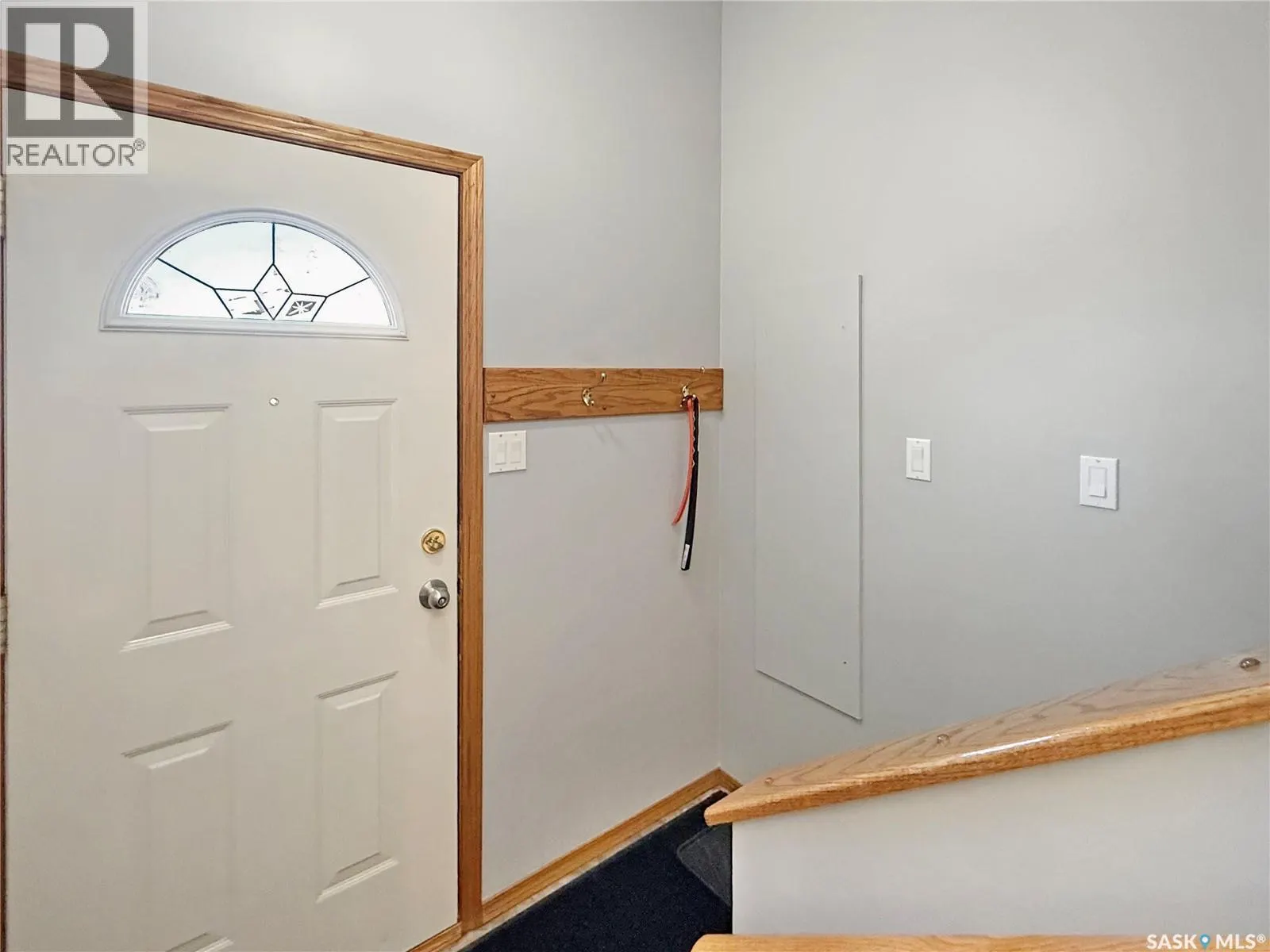384 28th STREET W