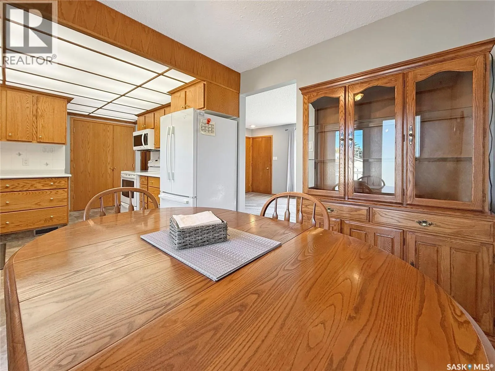 384 28th STREET W