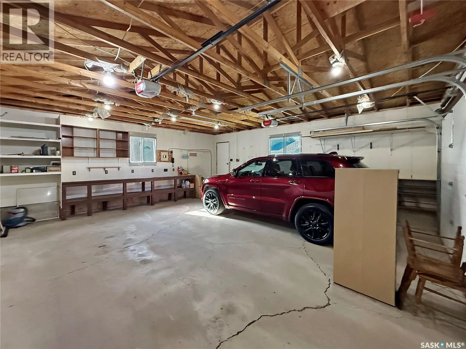 384 28th STREET W