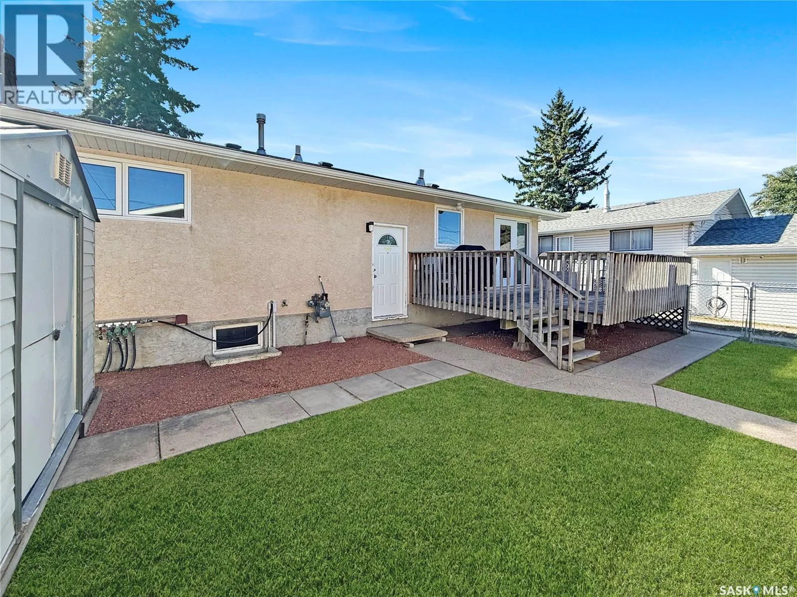 384 28th STREET W