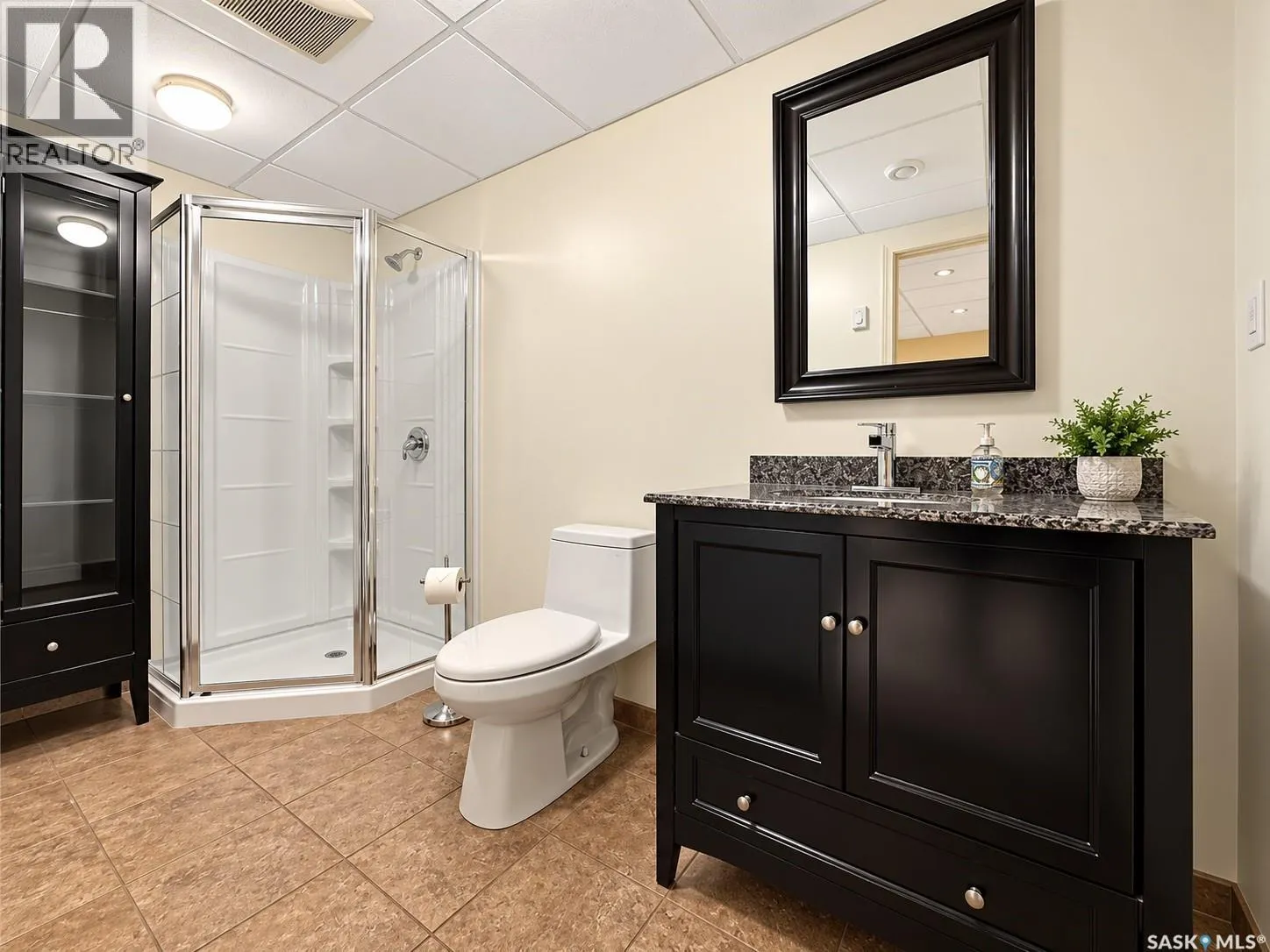 384 28th STREET W