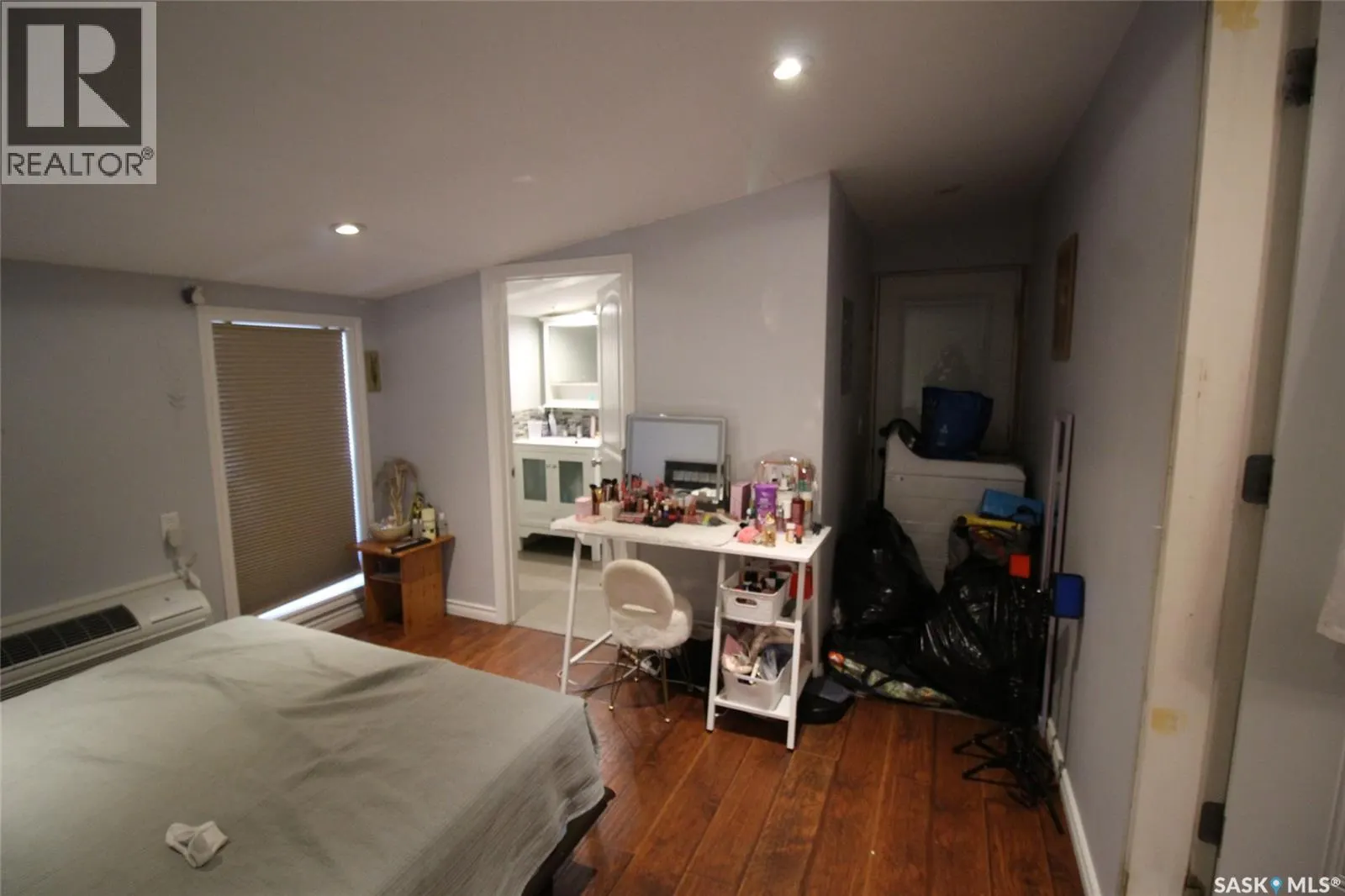 3027 Norman PLACE