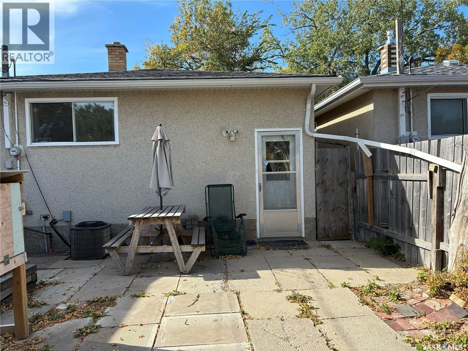 1055 Cameron STREET