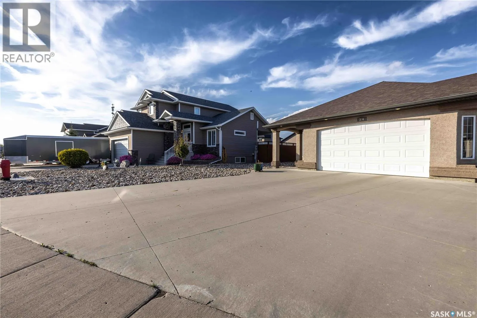 316 Lakeridge DRIVE