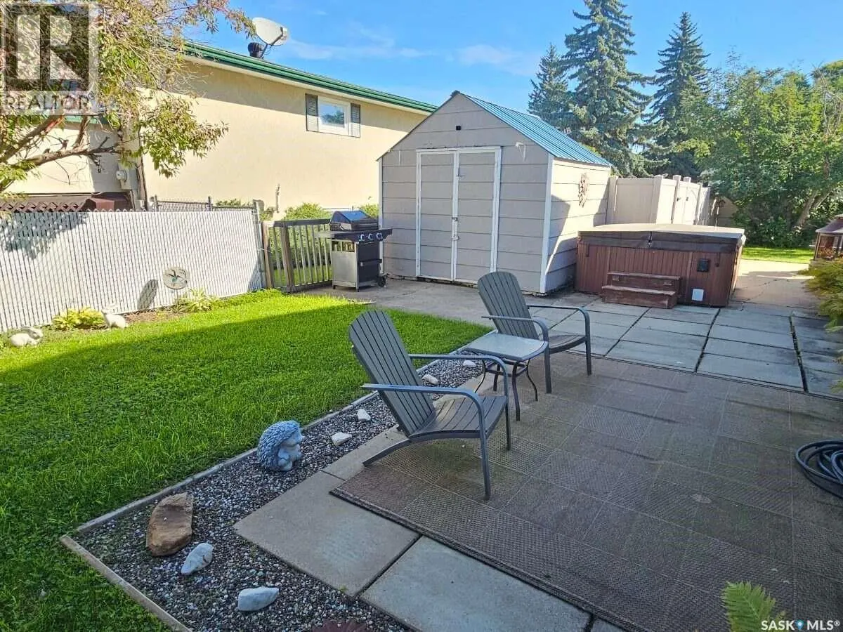 549 Laurier DRIVE