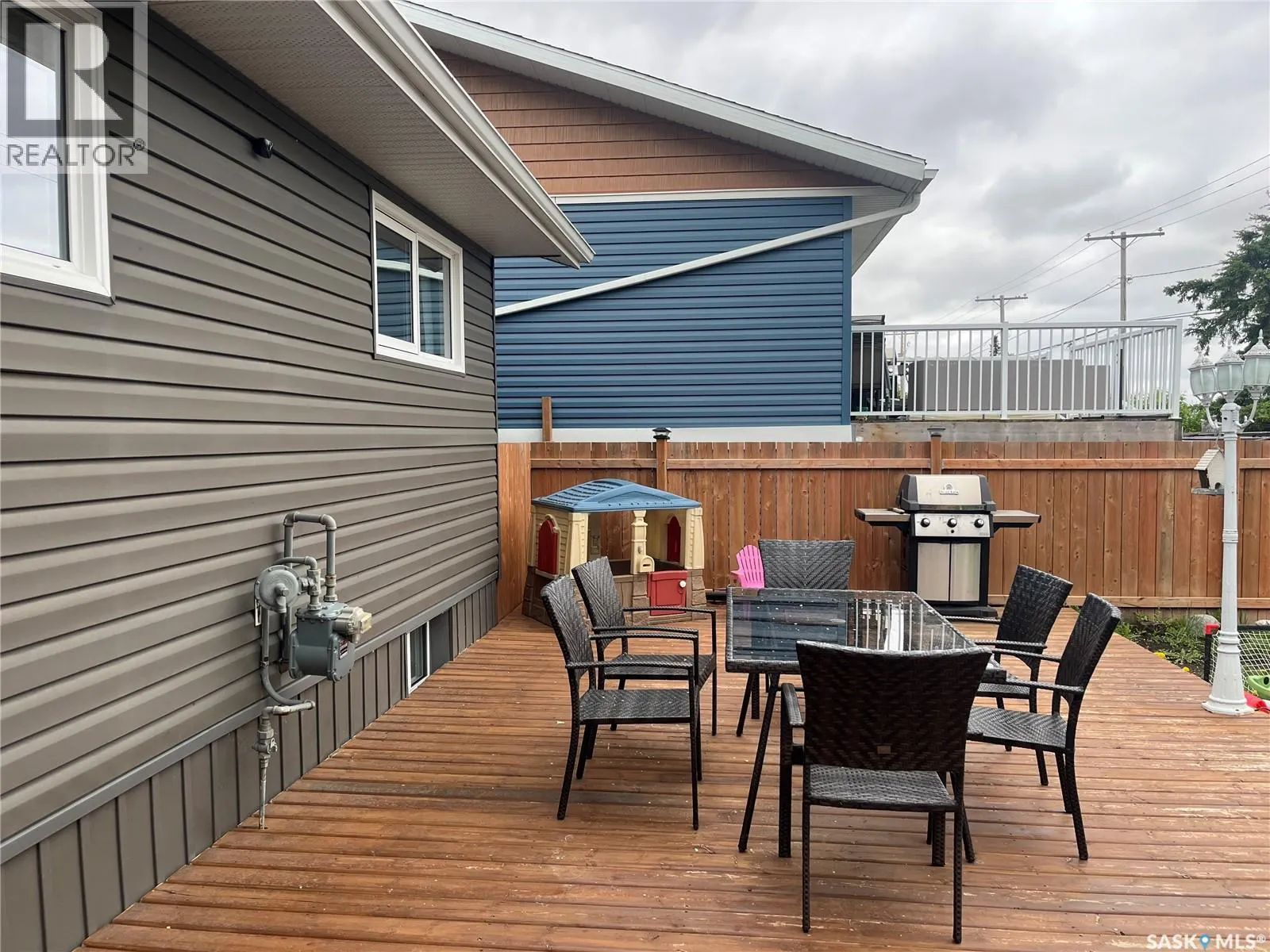 61 2nd STREET SW