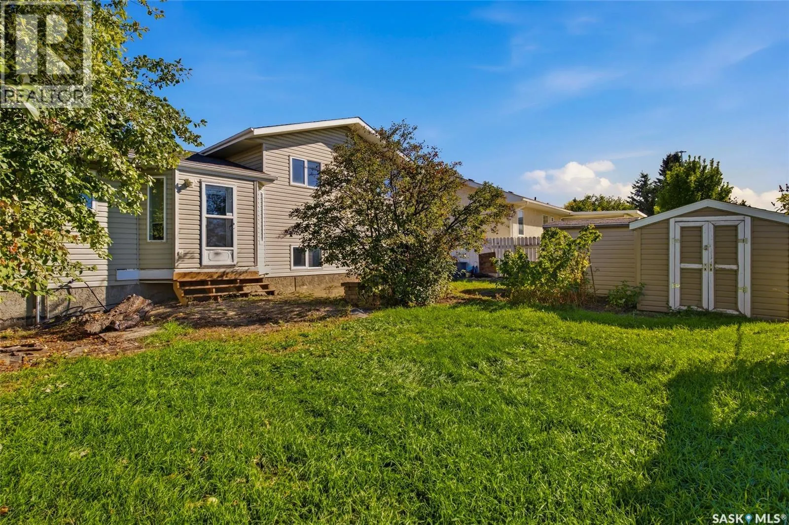 602 Haslam CRESCENT