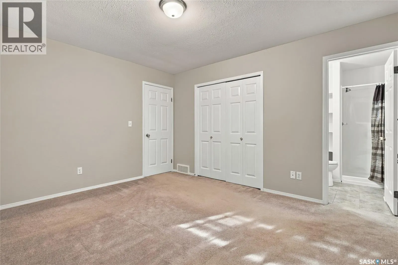 602 Haslam CRESCENT