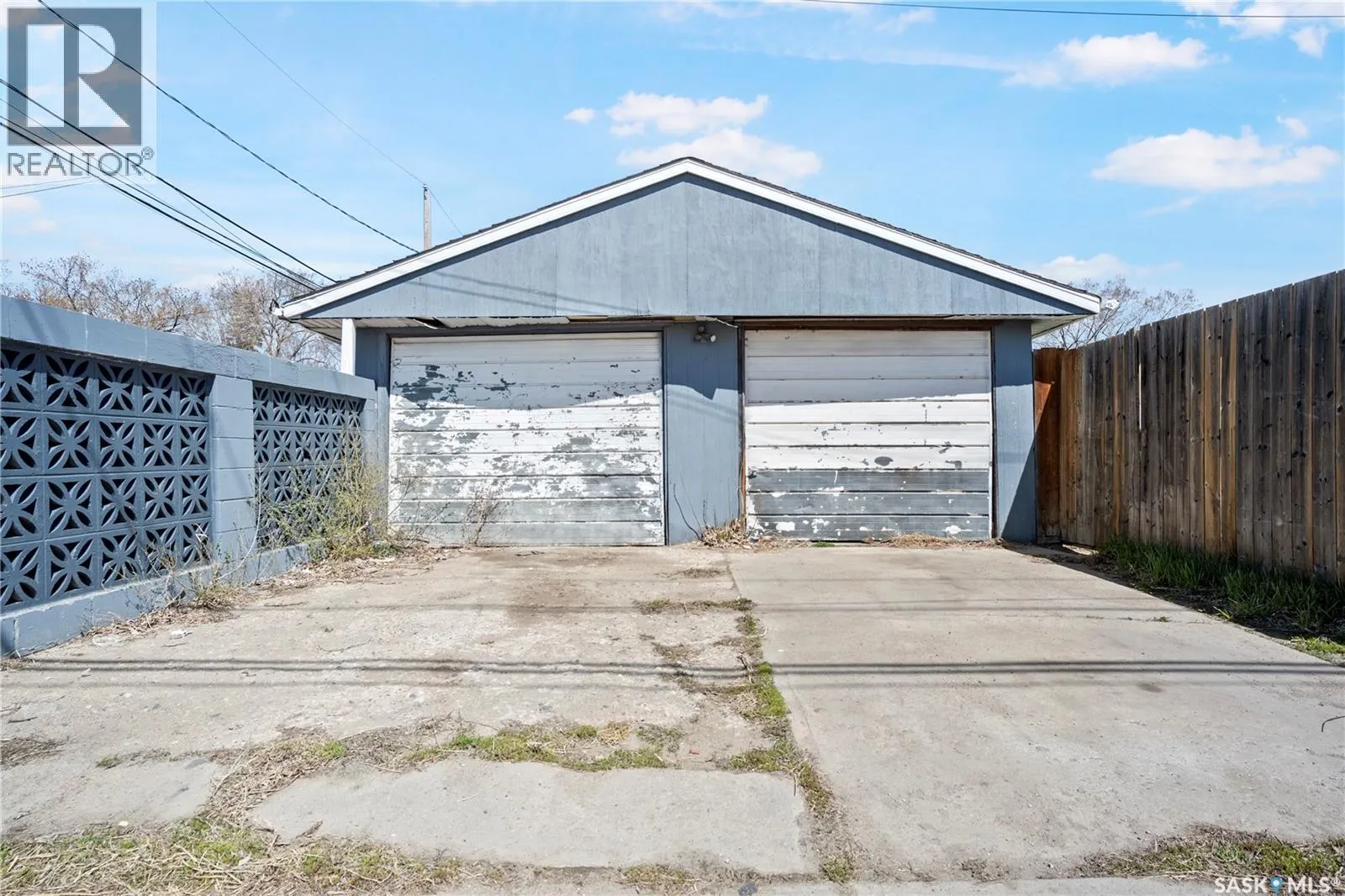 978 Lindsay STREET