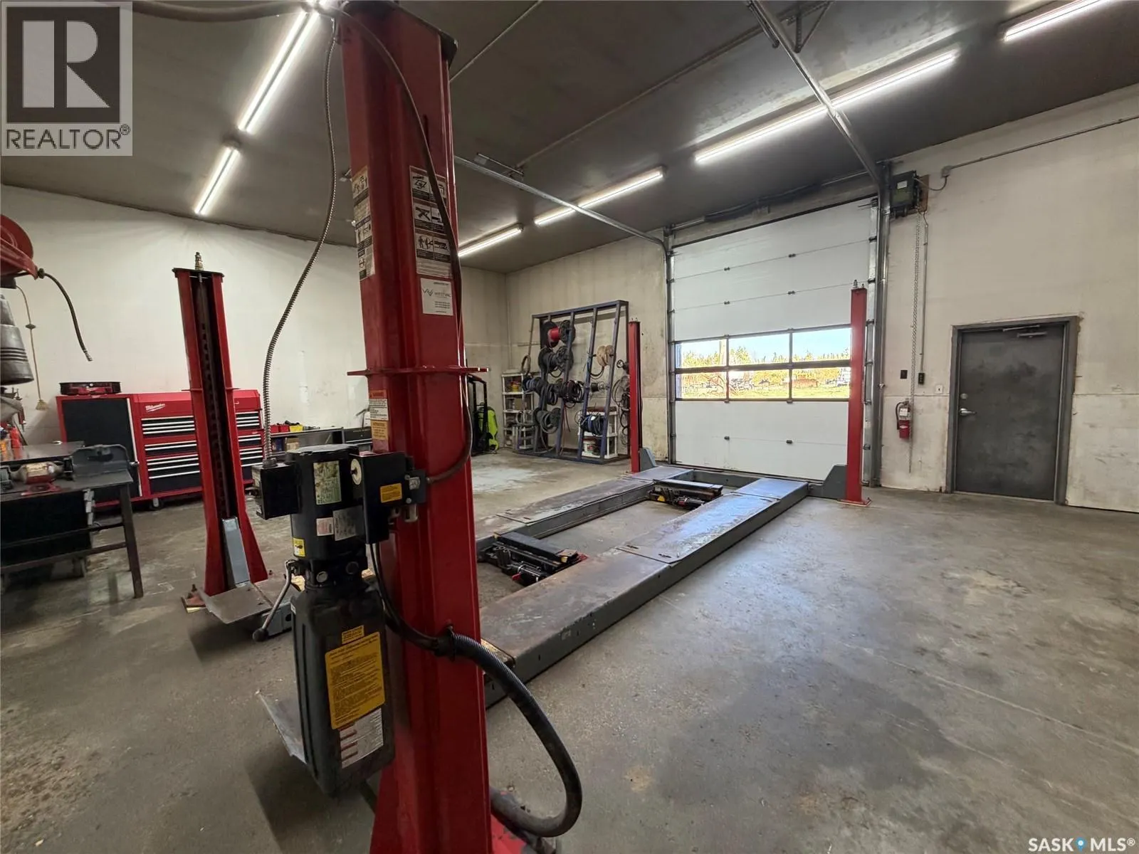 1123 Industrial DRIVE