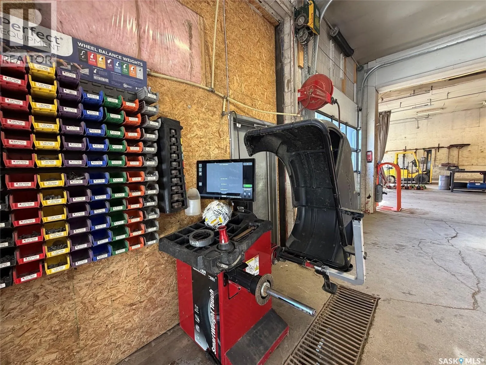 1123 Industrial DRIVE