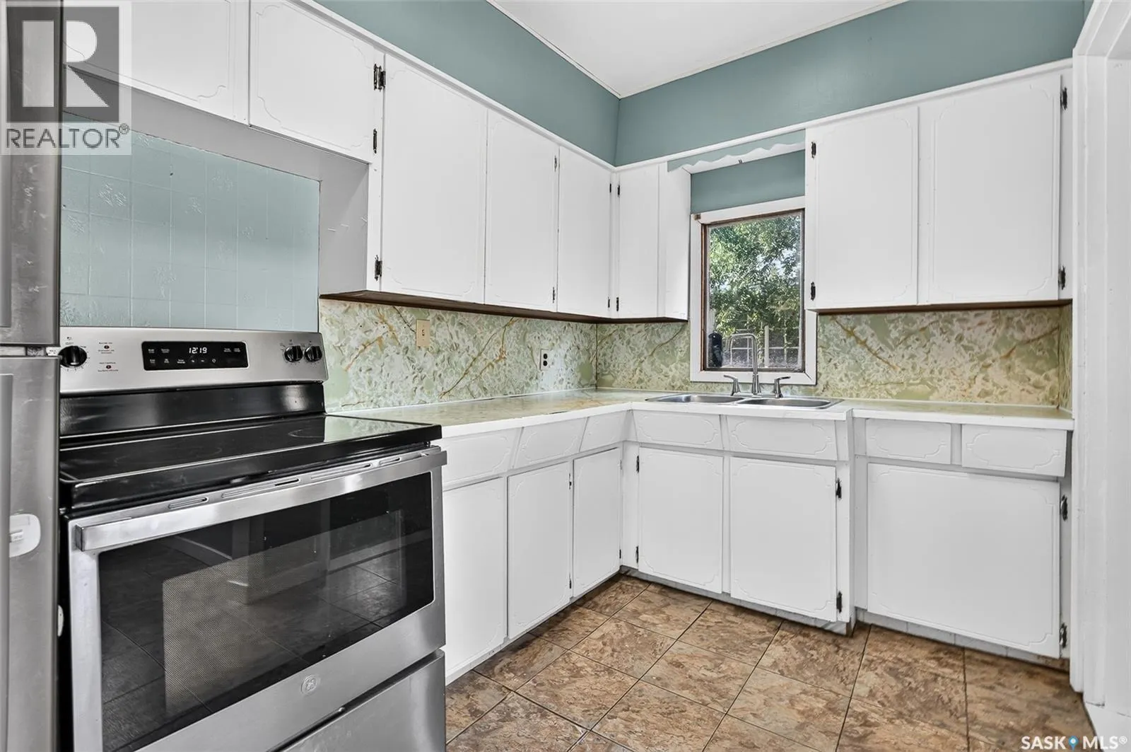 310 Coteau STREET W