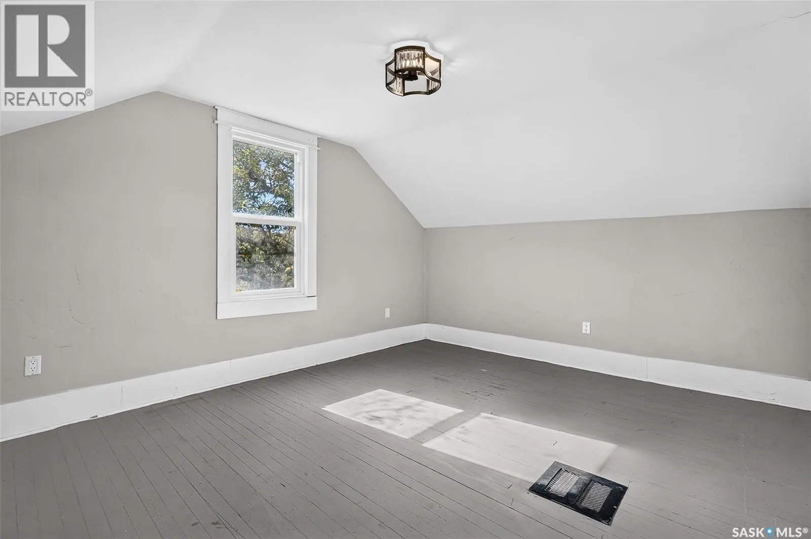 310 Coteau STREET W