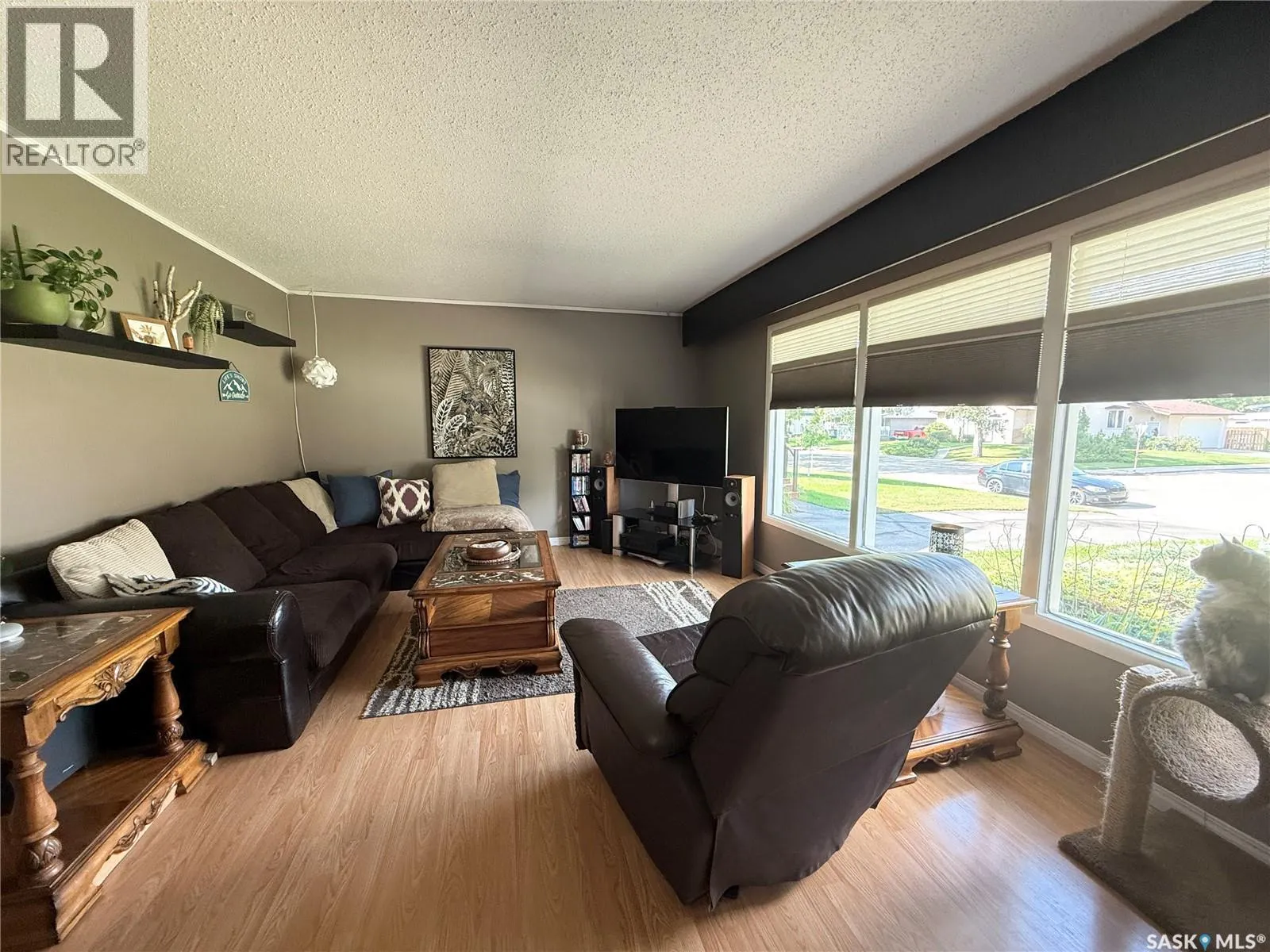 212 Ash DRIVE