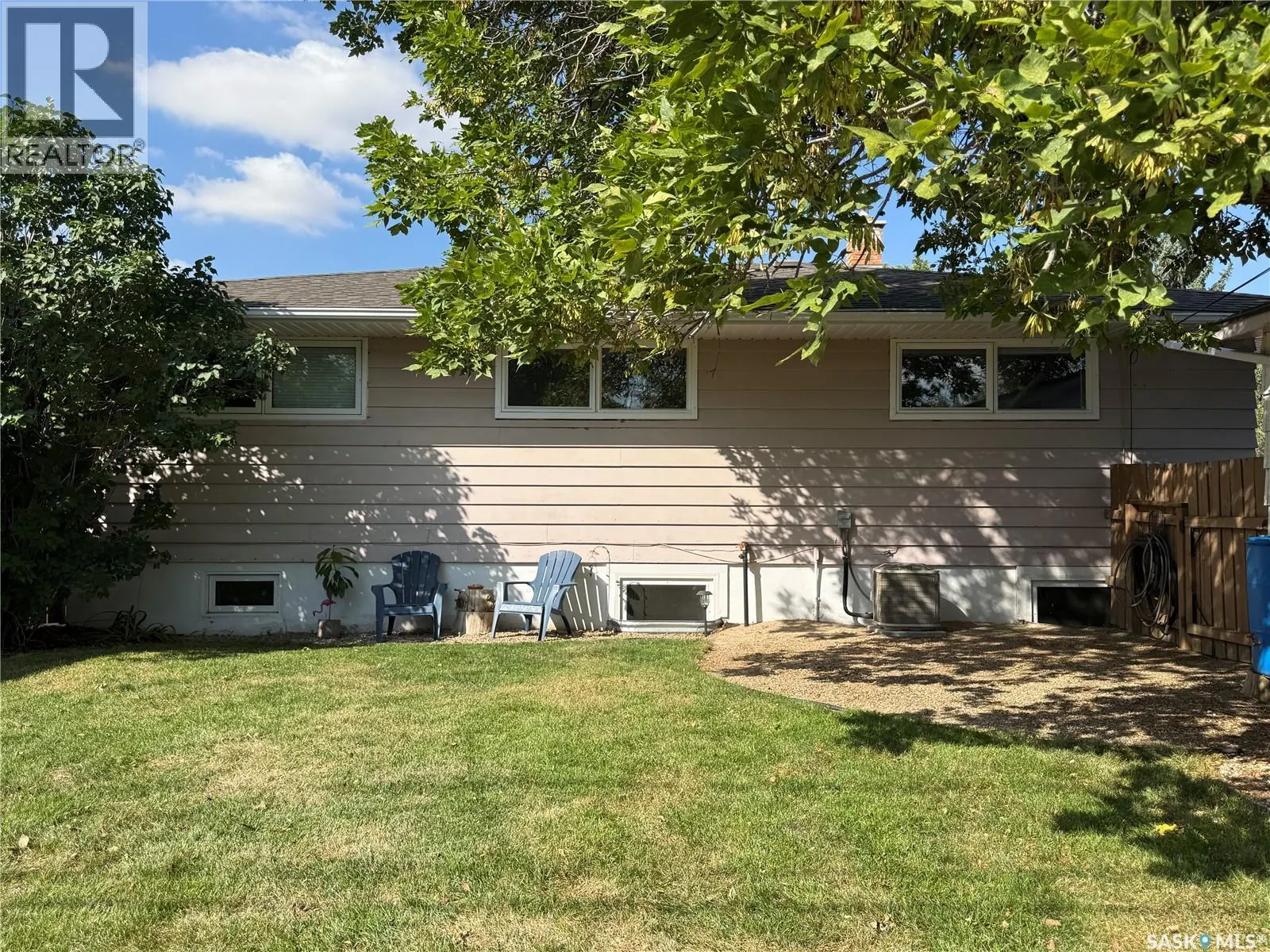 212 Ash DRIVE