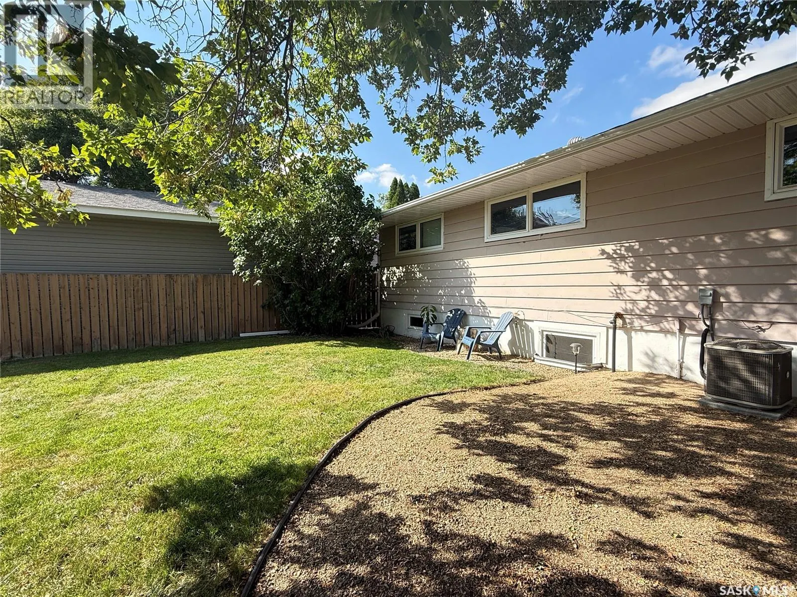 212 Ash DRIVE