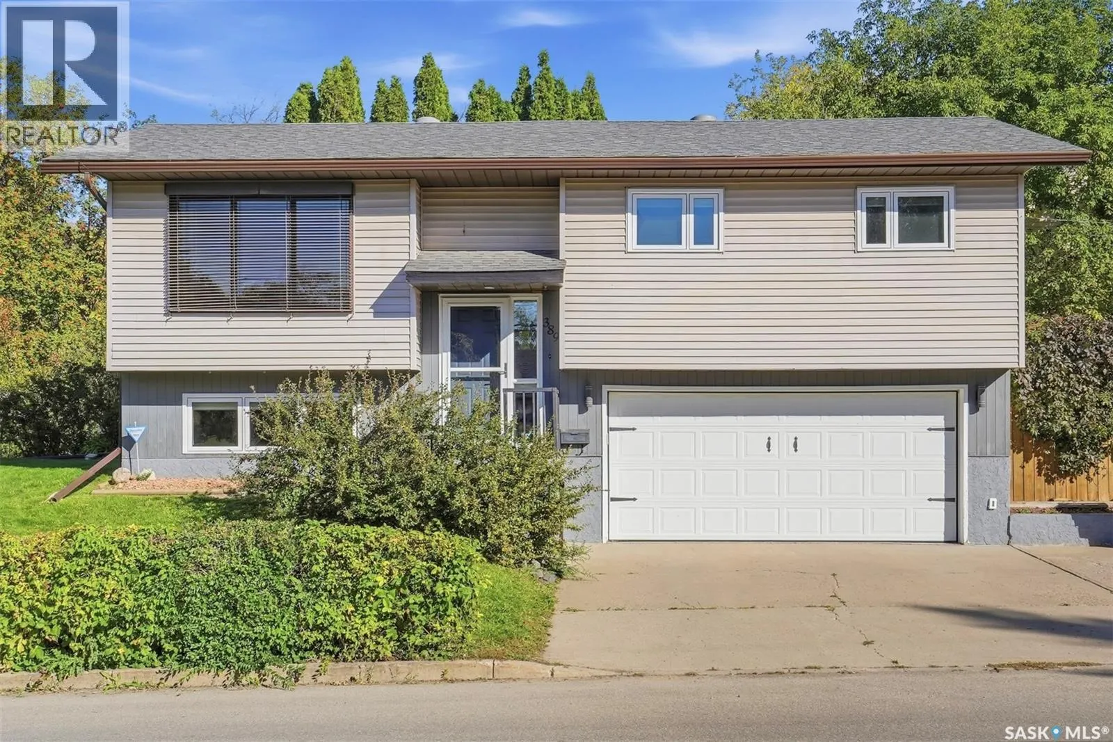 389 21st STREET W