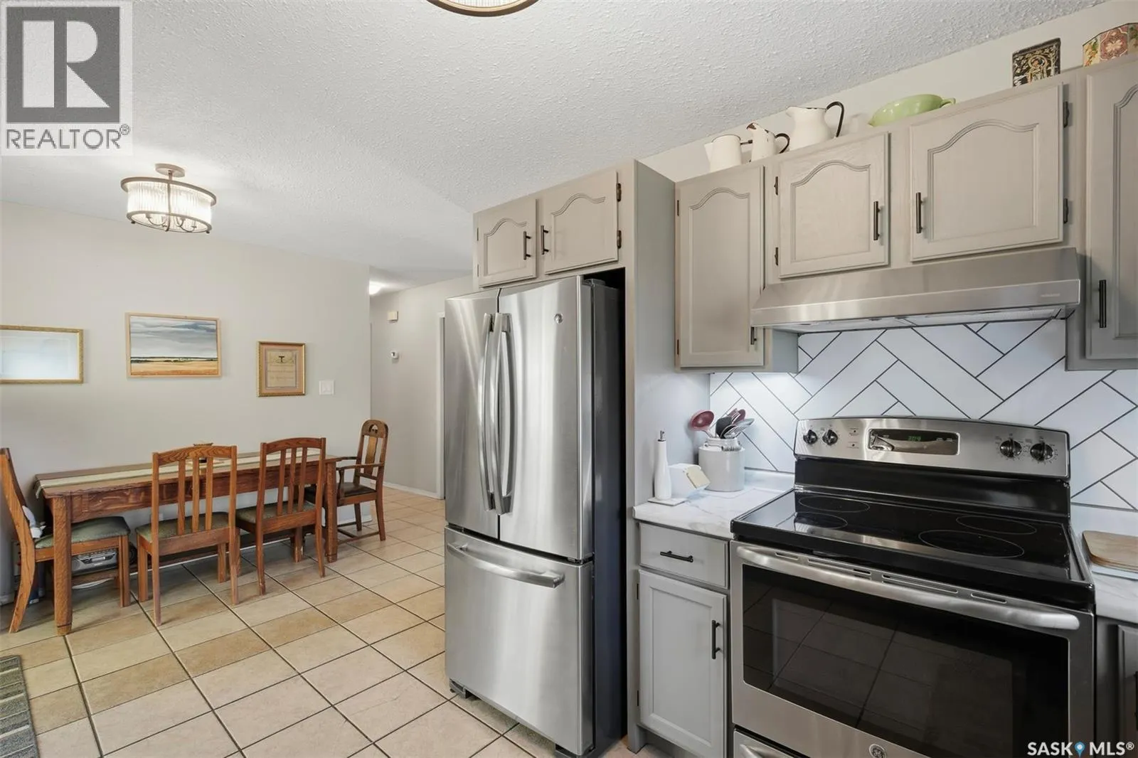 389 21st STREET W