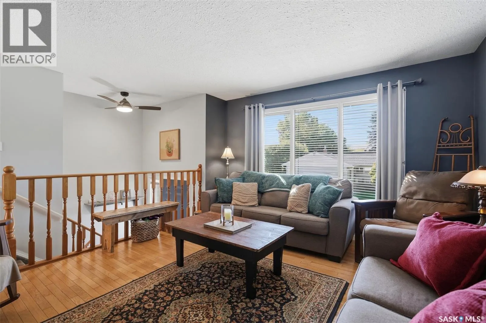 389 21st STREET W