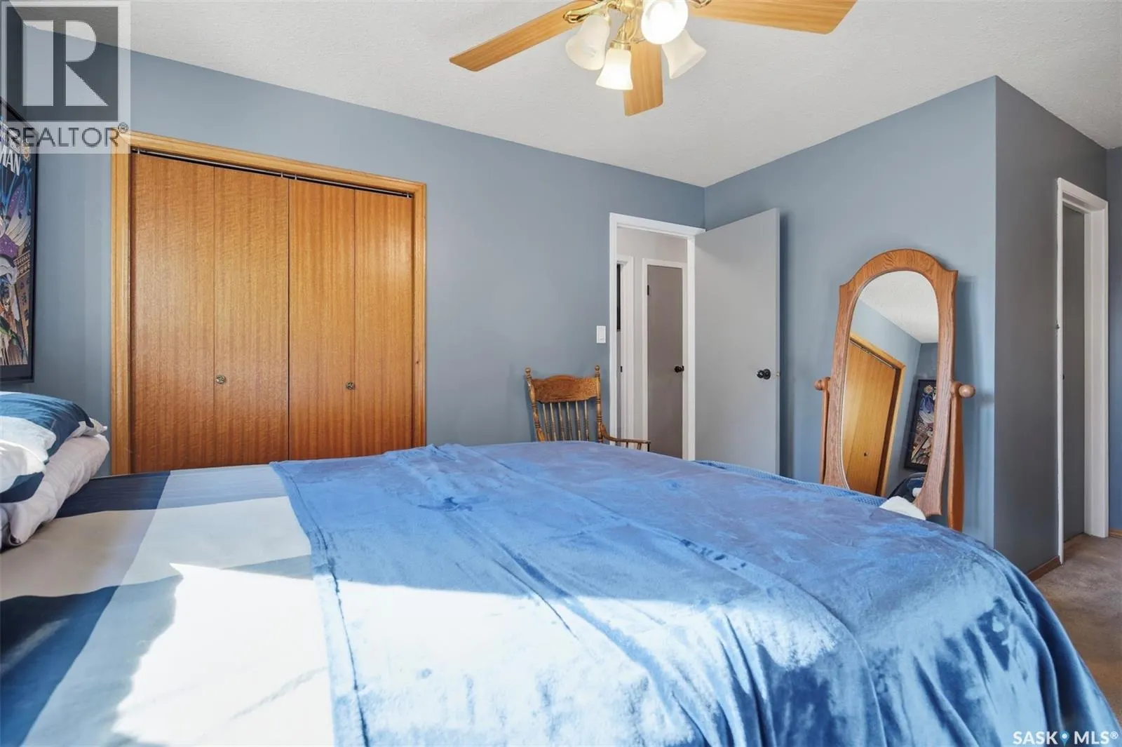 389 21st STREET W