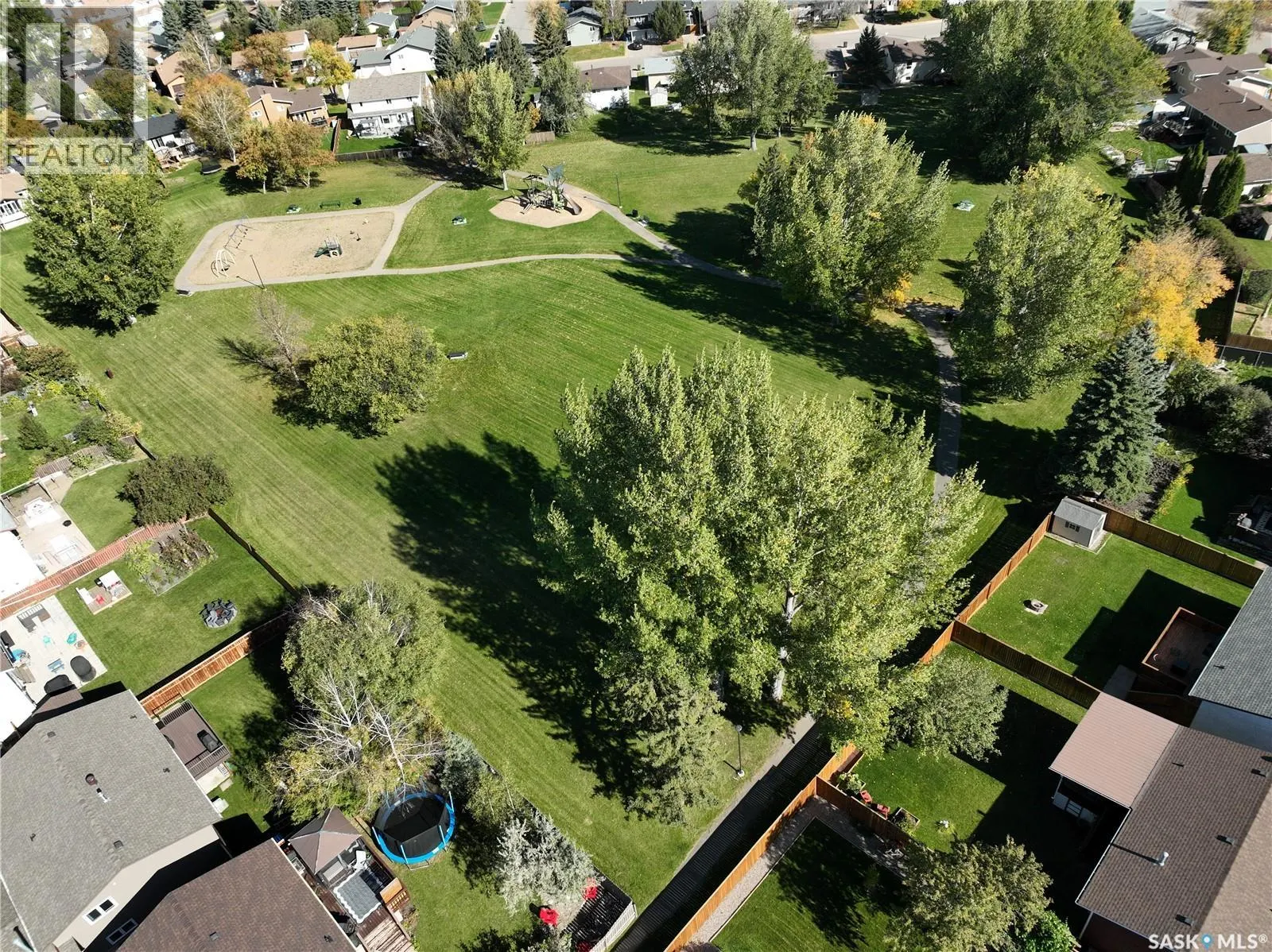 3205 Bliss CRESCENT